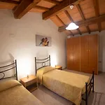 Podere La Quercia - Casolare Toscano モンテスクダイオ